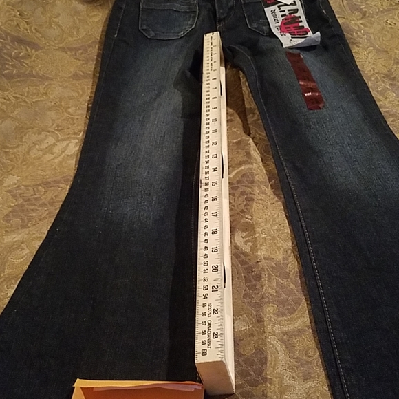 Zanadi Jeans- Denim for Life - Picture 6 of 12